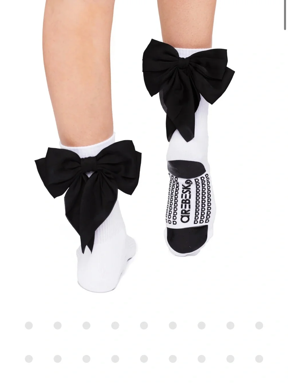 Arebesk Anna grip socks size medium